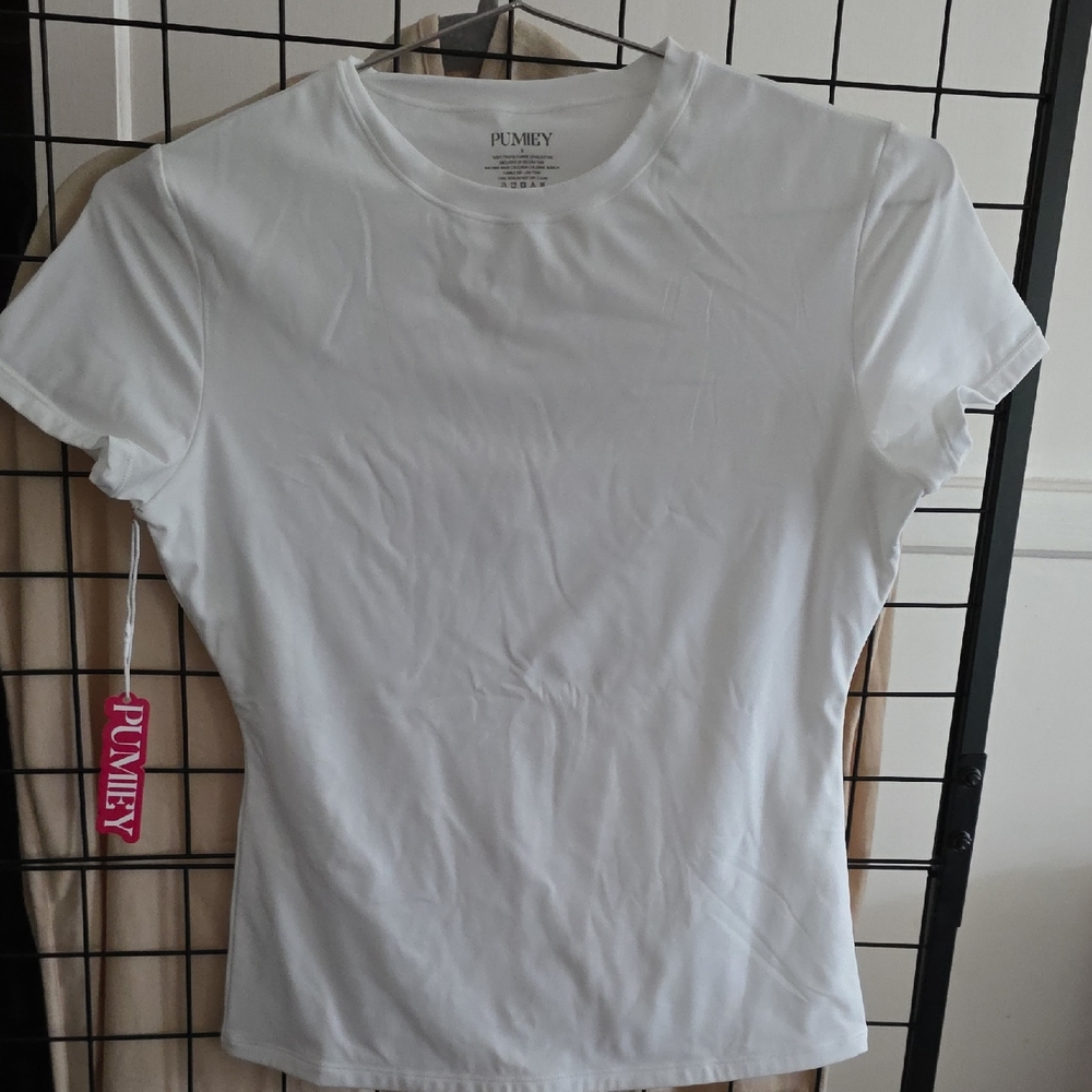 Pumiey Women's White Top Size SMALL